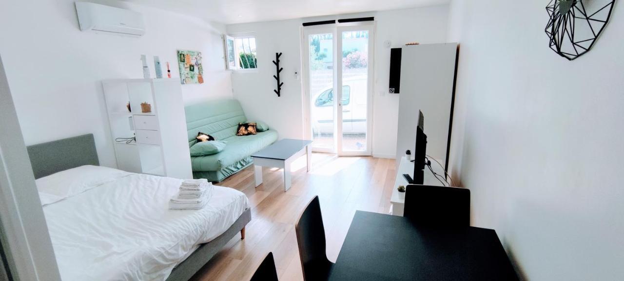 Appartement meublé Golfe-Juan plage Vallauris Esterno foto